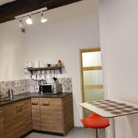 אביניון Studio Charmant Intra-Muros מראה חיצוני תמונה